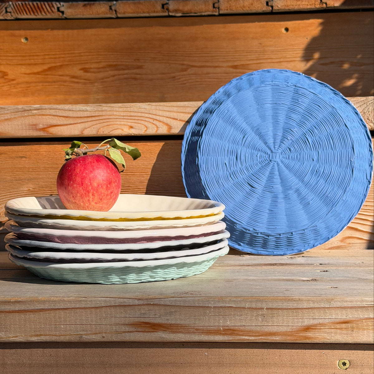 Wicker Plate